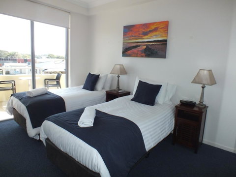 Pacific Marina Apartments - South Australia Travel 42