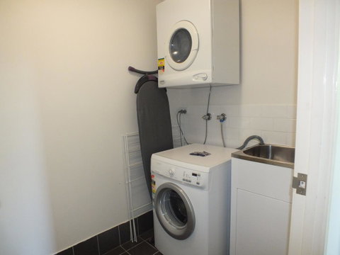 Pacific Marina Apartments - South Australia Travel 25