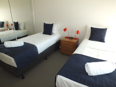 Pacific Marina Apartments - South Australia Travel 35