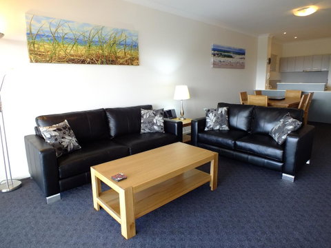 Pacific Marina Apartments - South Australia Travel 16