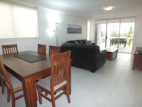 Pacific Marina Apartments - South Australia Travel 20