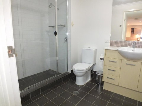 Pacific Marina Apartments - South Australia Travel 12