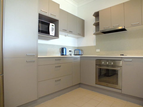 Pacific Marina Apartments - South Australia Travel 13
