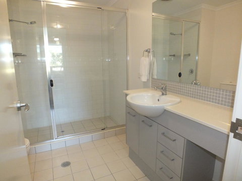Pacific Marina Apartments - South Australia Travel 28