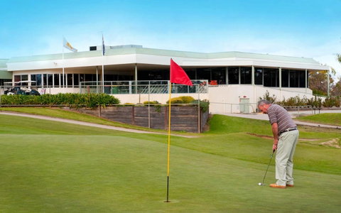 Comfort Suites Clubarham Golf Resort - South Australia Travel 0