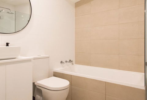 Wentworth Park Apartments - South Australia Travel 23