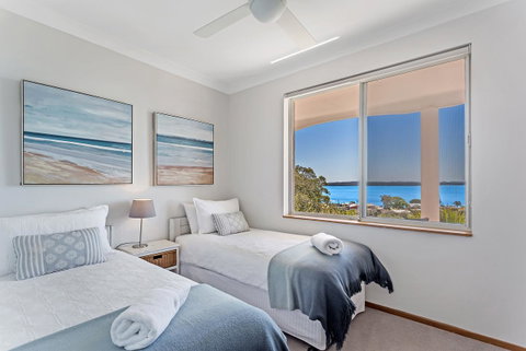 Phuza Maningi 17 Myan Close - South Australia Travel 18