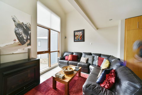 Snowstream 4 - South Australia Travel 7