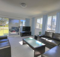 45 Wharf Street - Whole House - South Australia Travel