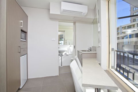 Manly Paradise Motel & Apartments - South Australia Travel 6