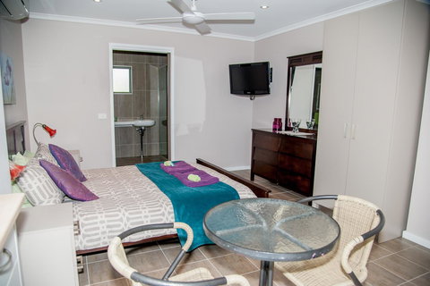 Sinclairs Country Retreat - South Australia Travel 34