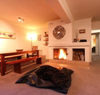 Full Circle Apartments - South Australia Travel