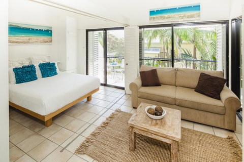 Julians Apartments - South Australia Travel 13