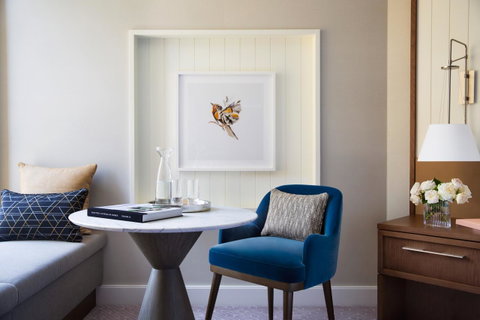 Four Seasons Hotel Sydney - South Australia Travel 6