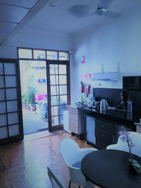 Newtown Cozy Stays - South Australia Travel 14