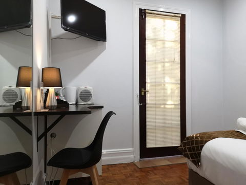 Newtown Cozy Stays - South Australia Travel 35