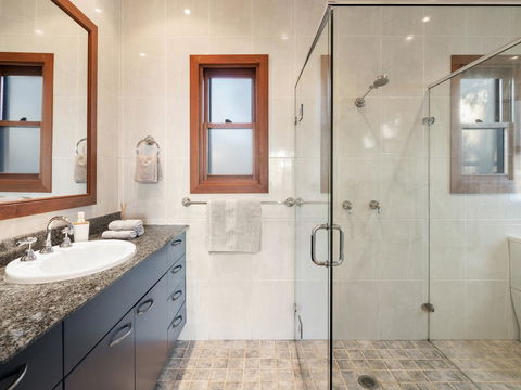 The Beach House Terrigal - South Australia Travel 11