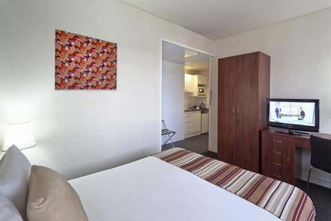 Macleay Hotel - South Australia Travel 10