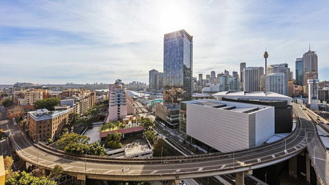 Oaks Sydney Goldsbrough Suites - South Australia Travel 3