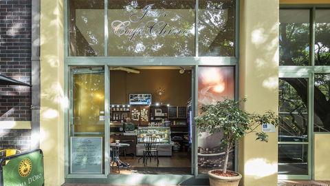 Oaks Sydney Goldsbrough Suites - South Australia Travel 9