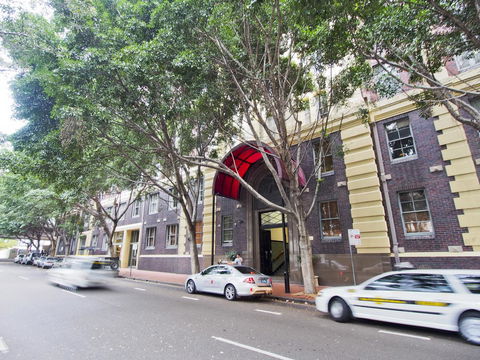 Oaks Sydney Goldsbrough Suites - South Australia Travel 21