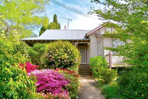Dangal Gardens - South Australia Travel 1
