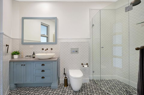 Belle Vue- Penthouse At Black Beach - South Australia Travel 9