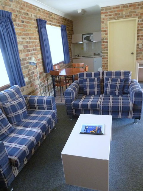 Mollymook Surfbeach Motel & Apartments - South Australia Travel 32
