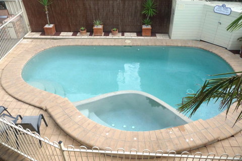 Mollymook Surfbeach Motel & Apartments - South Australia Travel 9