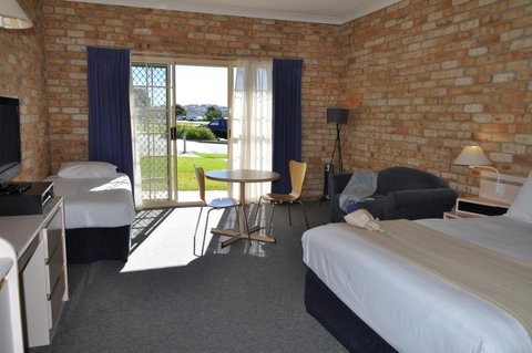 Mollymook Surfbeach Motel & Apartments - South Australia Travel 1