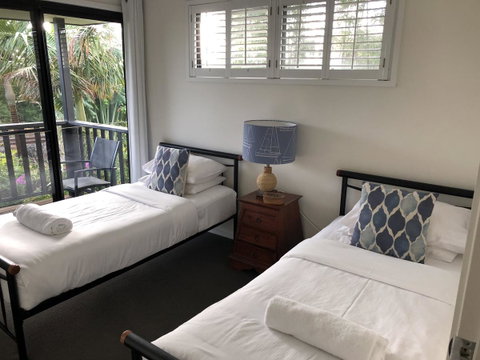 Suranadi Beach House 1 - South Australia Travel 8