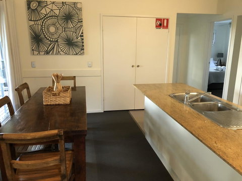 Suranadi Beach House 1 - South Australia Travel 4