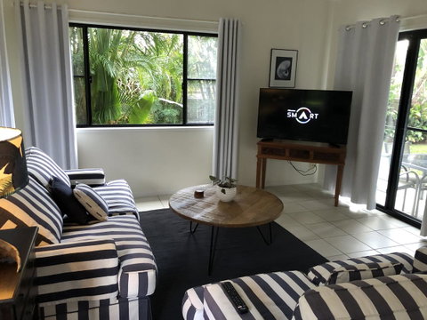 Suranadi Beach House 1 - South Australia Travel 11