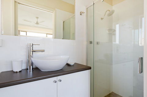 Baywatch Apartments Merimbula - South Australia Travel 13