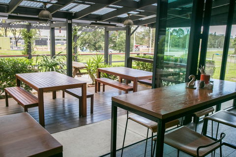 Alpha Hotel Eastern Creek - South Australia Travel 8