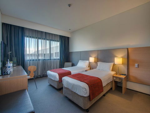 Alpha Hotel Eastern Creek - South Australia Travel 1