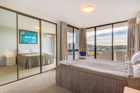 Pacific Towers Beach Resort - South Australia Travel 38