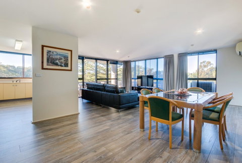Pacific Towers Beach Resort - South Australia Travel 33