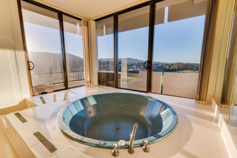 Pacific Towers Beach Resort - South Australia Travel 21