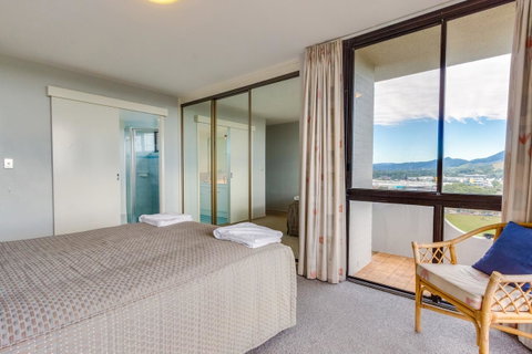 Pacific Towers Beach Resort - South Australia Travel 35