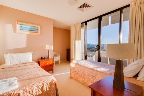 Pacific Towers Beach Resort - South Australia Travel 19