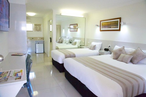 Bay Motel - South Australia Travel 11