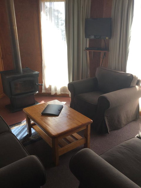 Jenolan Cabins - South Australia Travel 12