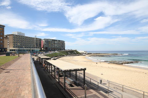 Arena Luxury Beachfront Apartment - South Australia Travel 32