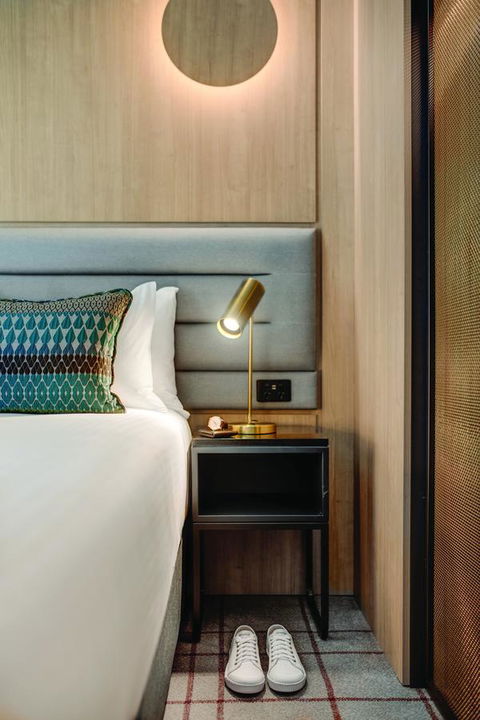 Vibe Hotel Sydney Darling Harbour - South Australia Travel 1