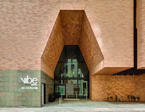 Vibe Hotel Sydney Darling Harbour - South Australia Travel 4