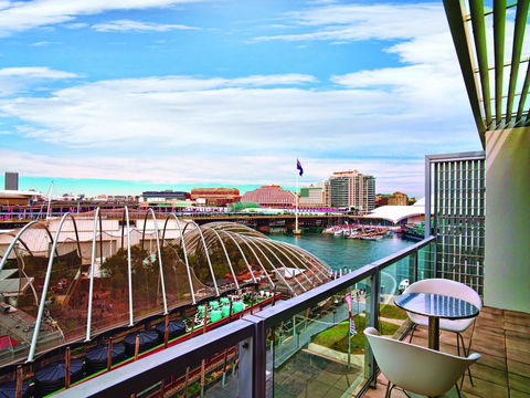 Adina Apartment Hotel Sydney, Darling Harbour - South Australia Travel 13