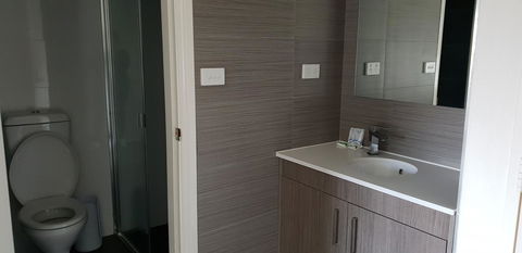 Carlton Suites - South Australia Travel 11