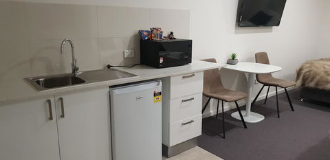 Carlton Suites - South Australia Travel 14