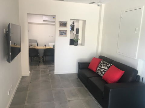 Carlton Suites - South Australia Travel 30